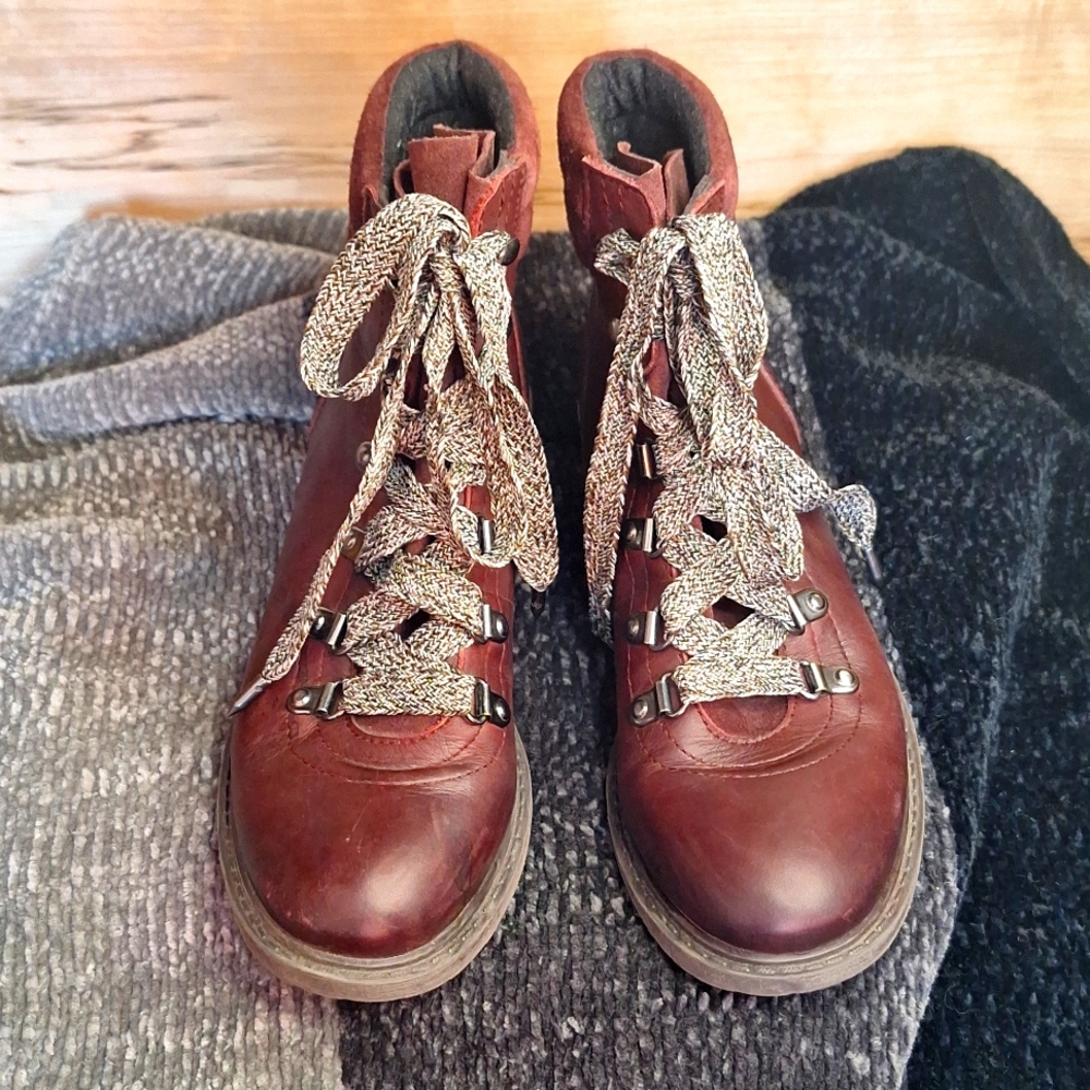 🪵SAM EDELMAN leather combat boots, size 6 1/2